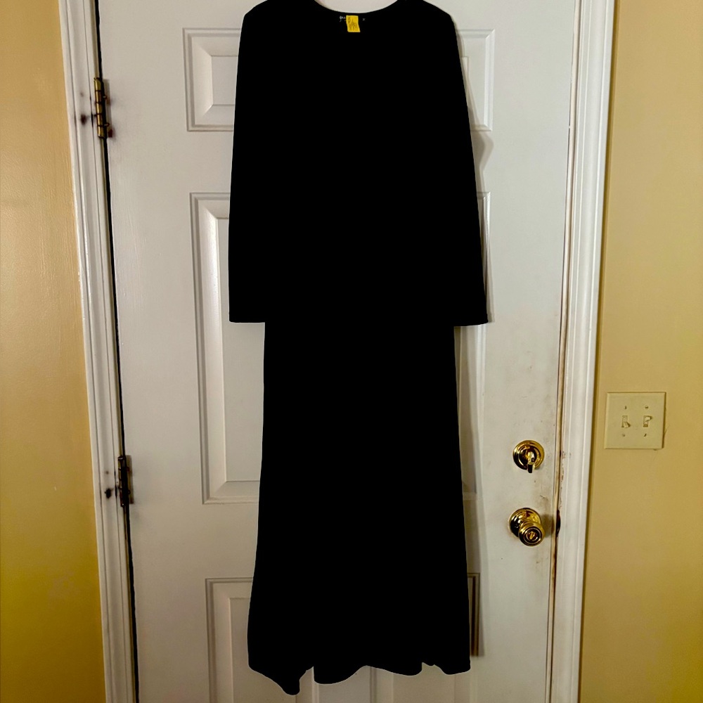 Elegant Black Maxi Dress